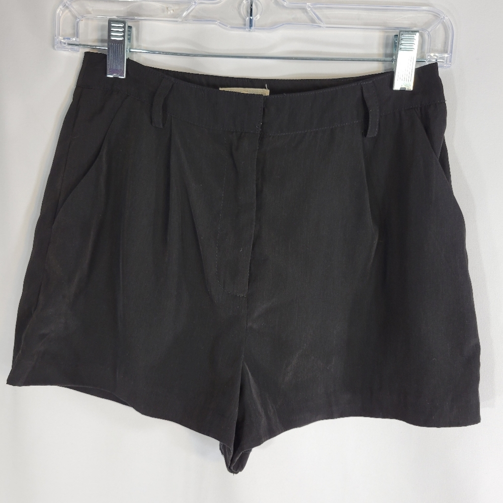 Kirra Black Silky Feel Shorts w/Pockets & Belt Loops Size Small